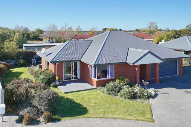 2e Hilton Drive Amberley_1