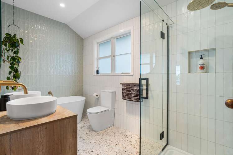 17 Phyllis Street Mount Albert_12