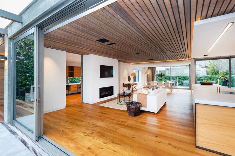 23 Desmond Street Merivale_15