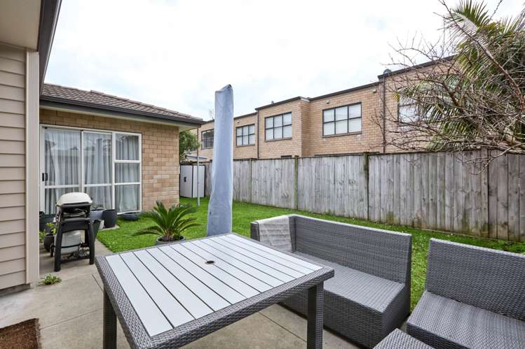 17 Tihi Street Stonefields_12