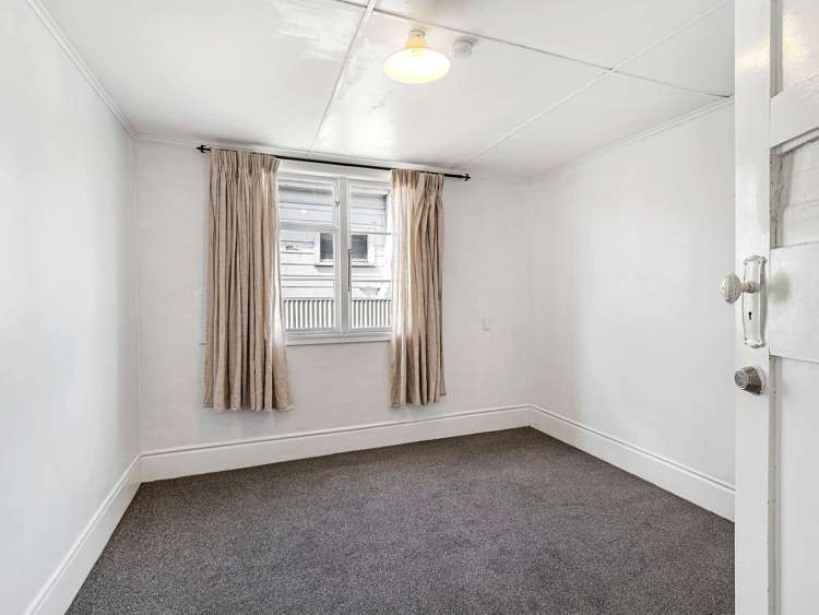 21 Edgeware Road City Centre_12