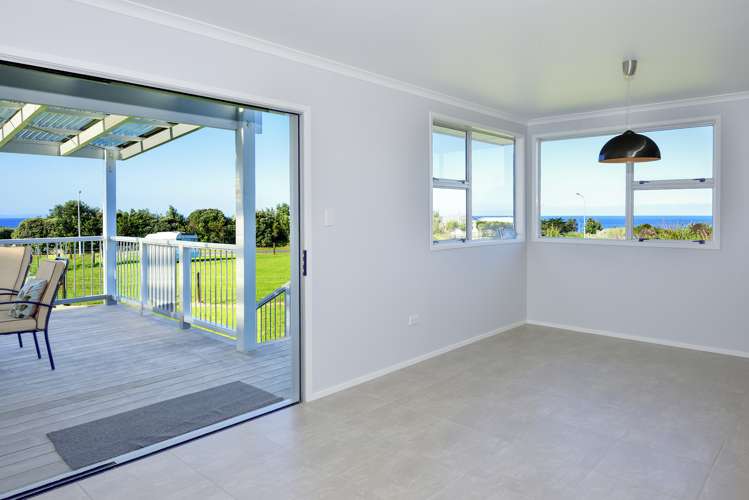 4 Waihinahina Way Māhia_6