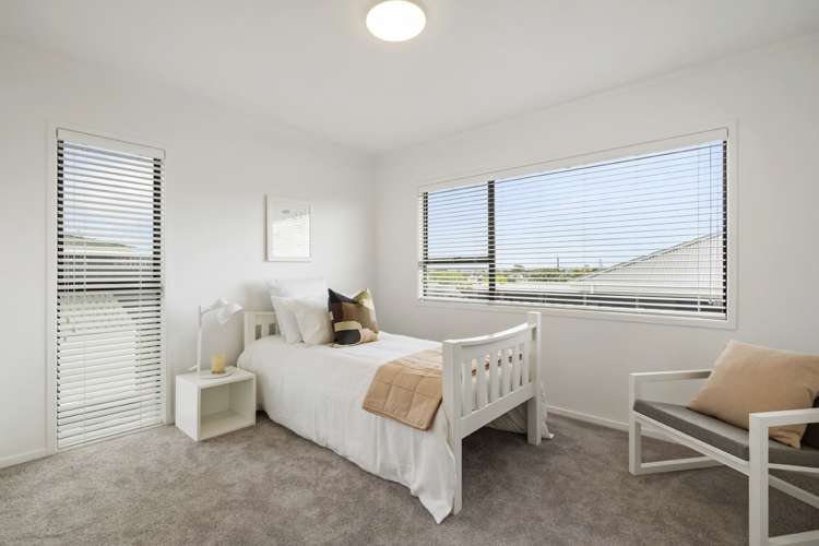 2/57 Lake Road Devonport_11