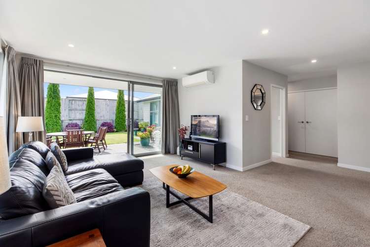 142 Puhirake Crescent Pyes Pa_12