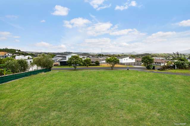 898m2 Sunny Site in Quiet Cul-de-Sac