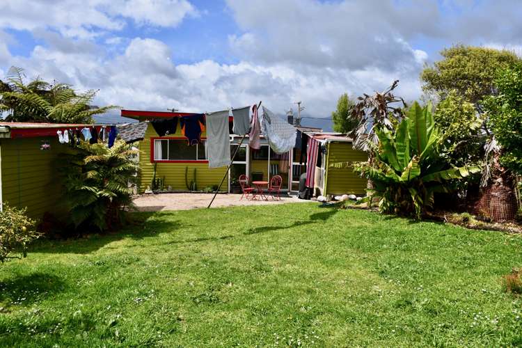 13 Wharf Road Karamea_25