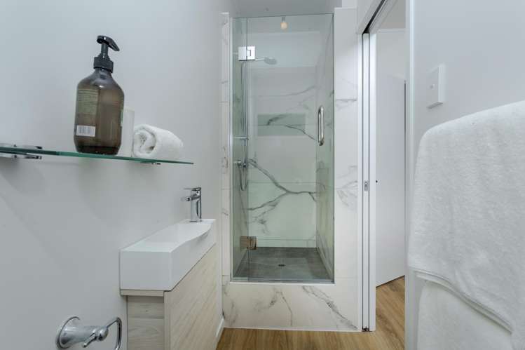 3/72 Lake Rd Northcote_5