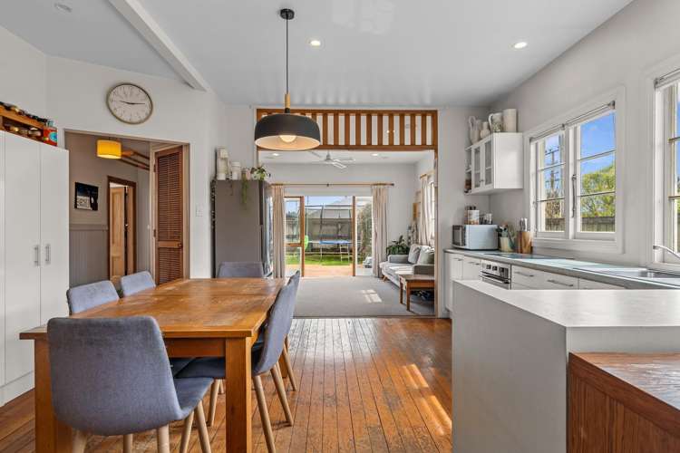 80 Lord Rutherford Road North_3