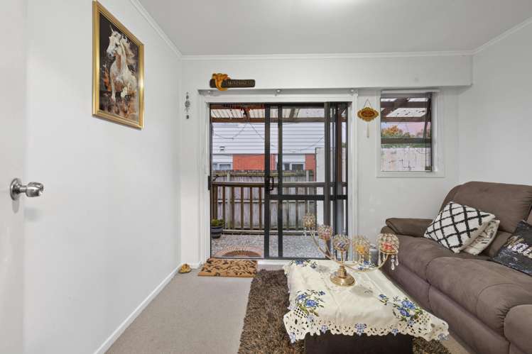 3 Royton Avenue Mangere East_11