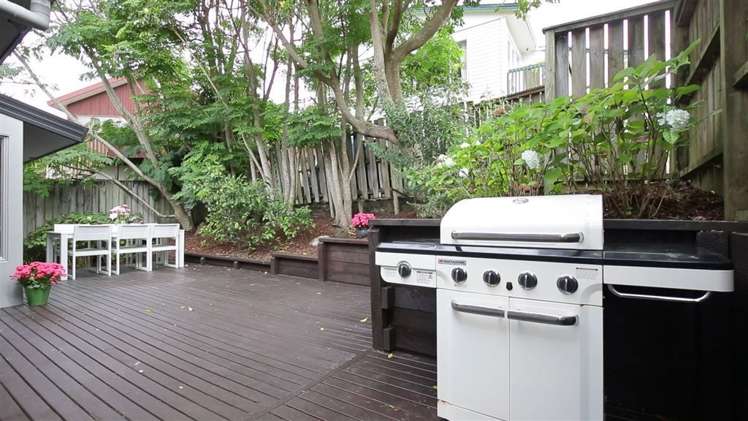 2/17 Aorangi Place Birkenhead_6