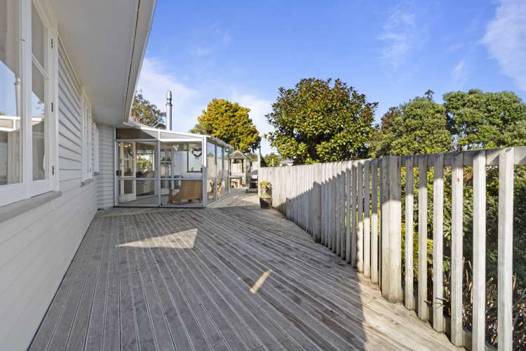 194 Seaview Road Westown_25