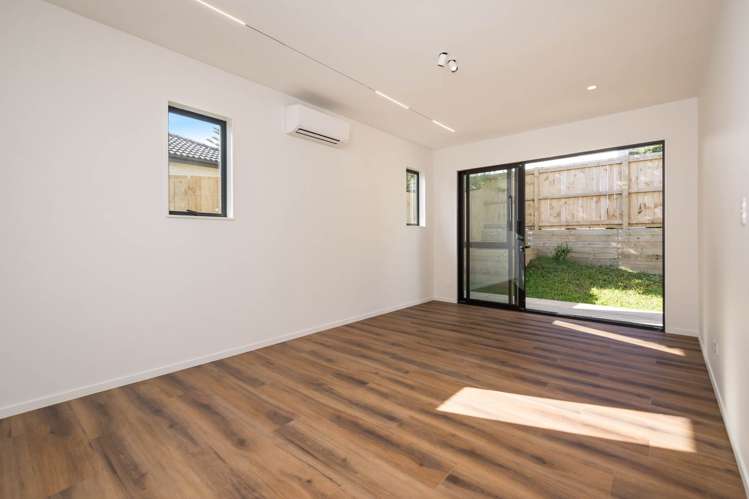 E/79 Archers Road Hillcrest_4