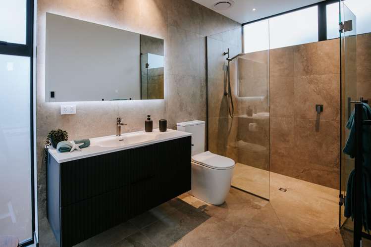 13 Fern Burn Close Wanaka_14