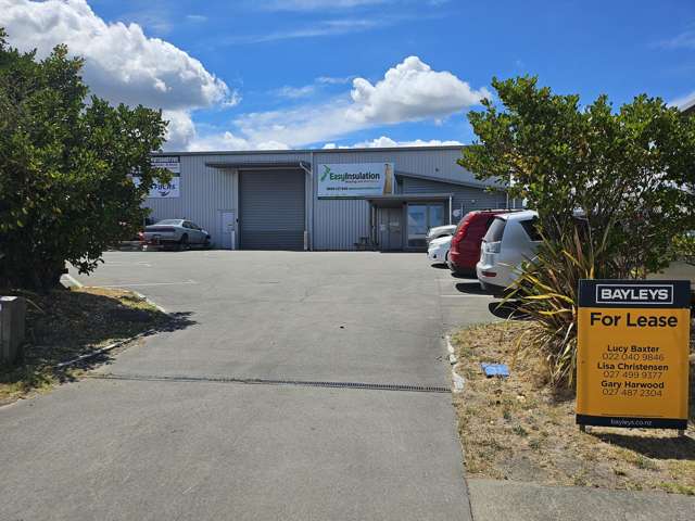 Workshop, offices and secure yard