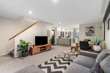 1/98B Manuka Road_3