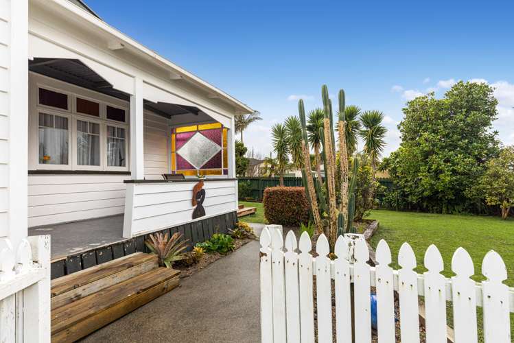 14 Sandspit Road Waiuku_2