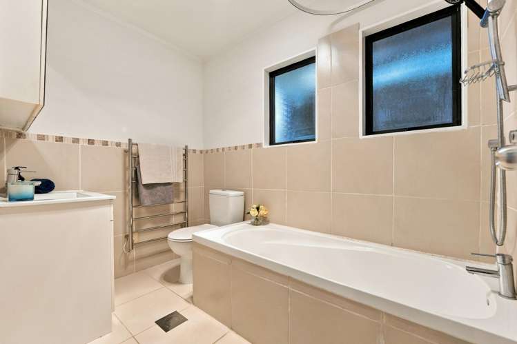 36A Fairmount Road Titirangi_12