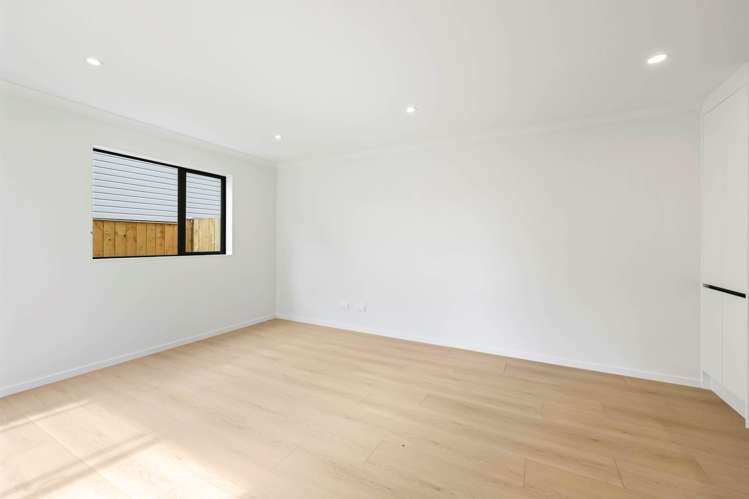 Lot 8-12/71 Royal Road Massey_42