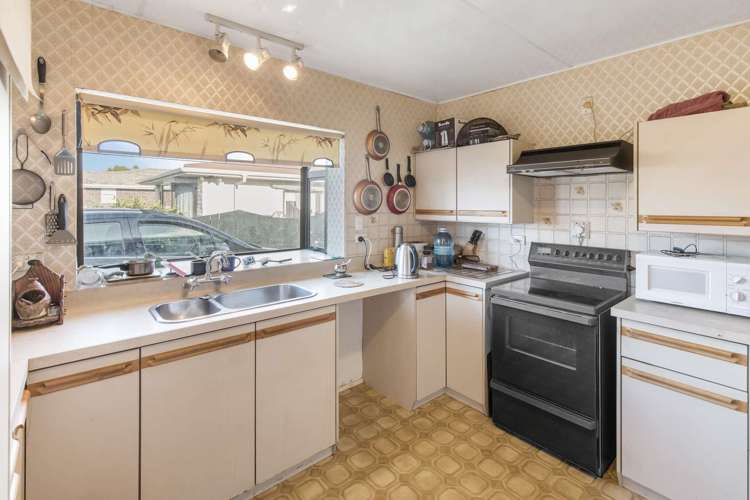 12 Warwick Place Springvale_6