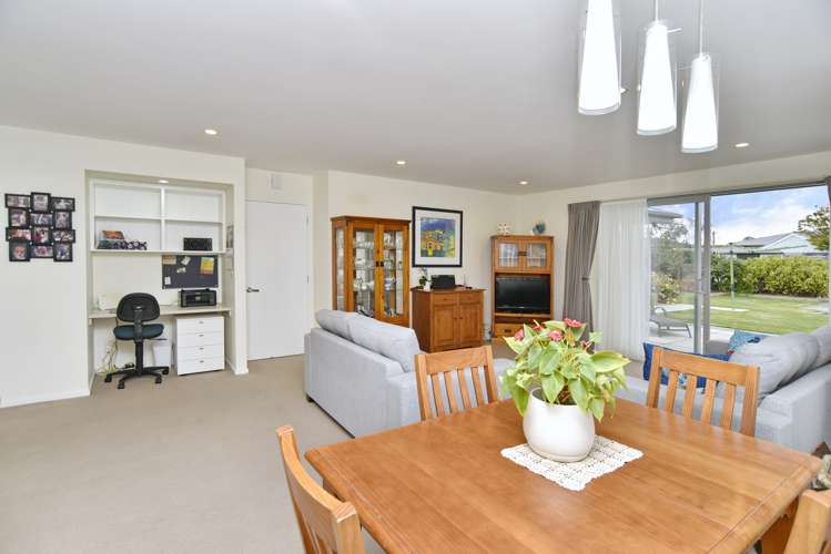 15 Chedworth Avenue Bishopdale_4