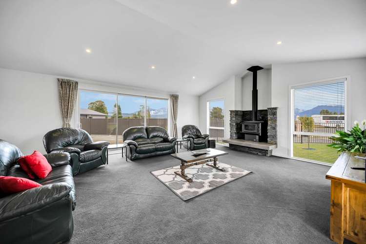 81 Orbell Crescent Te Anau_6