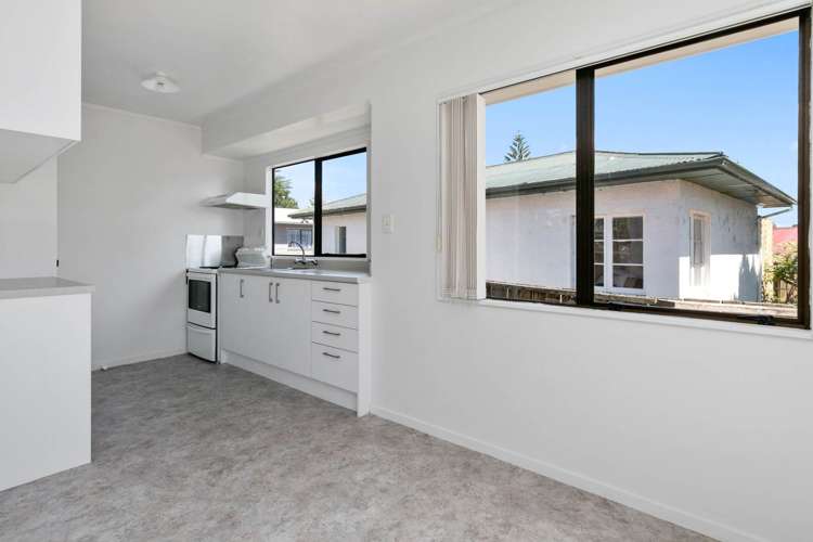 2/26 Queen Mary Avenue New Lynn_6