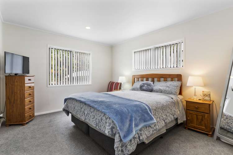 2/245a Rangatira Road Beach Haven_8