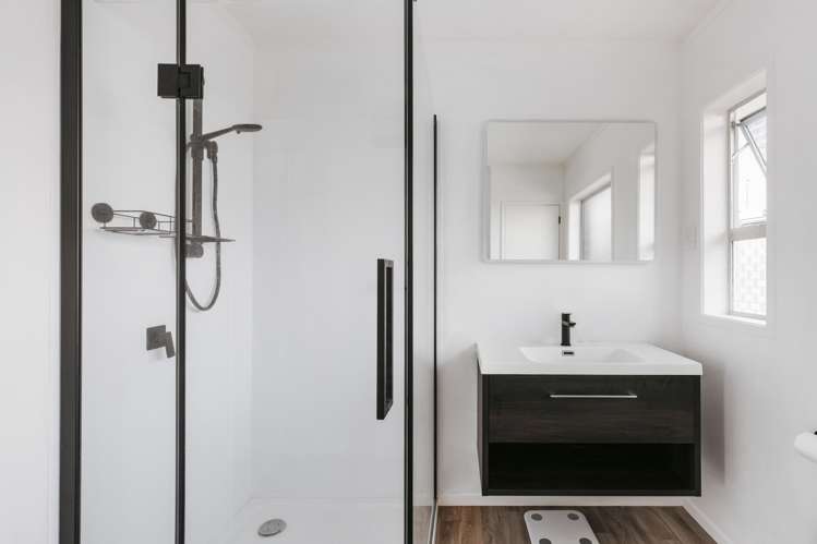 138B Kingswood Road Brookfield_11