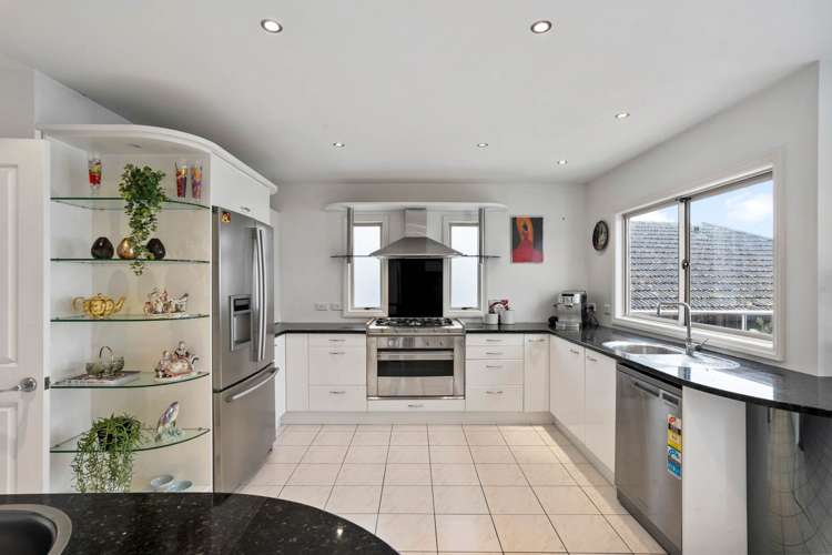 2/25 Churchill Road Murrays Bay_15