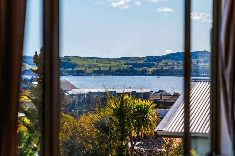 44 Tremaine Avenue Two Mile Bay_3