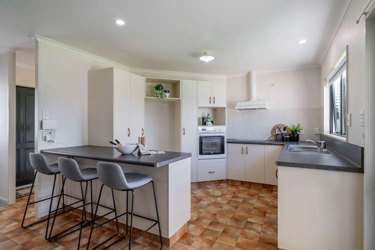 105 Summerhill Drive Fitzherbert_9