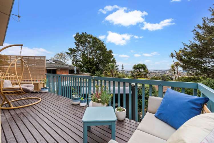 16 Hurstbourn Priors Goodwood Heights_13