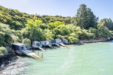 AKA48 Boatshed, Wainui Main Road_3