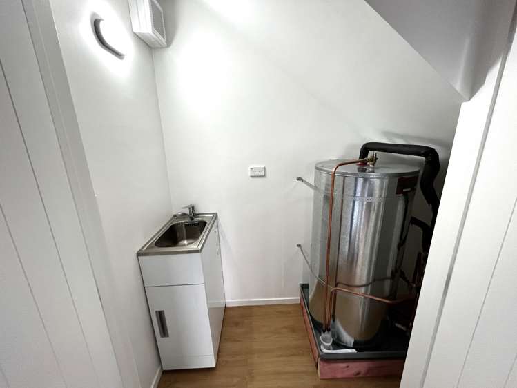 201/3 Beaumonts Way Manurewa_9