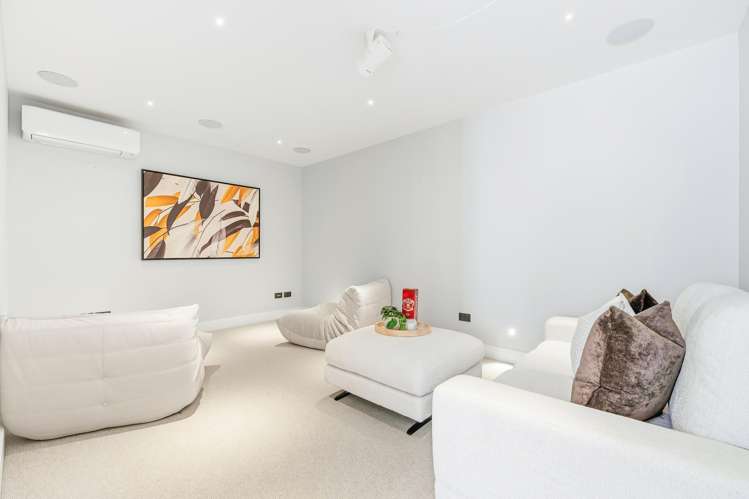 52 Beach Road Castor Bay_25