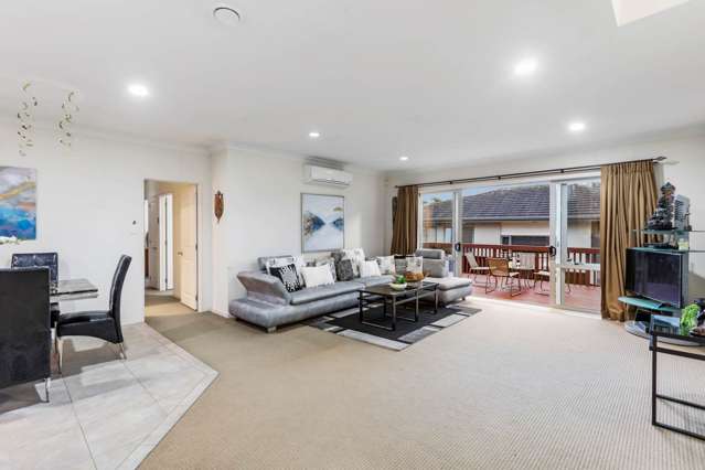 7 Woolaston Place Flat Bush_4