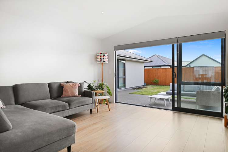 3 Snow Cup Close Lincoln_6