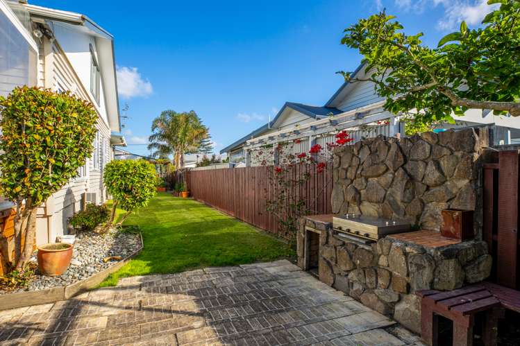 34 Smale Street Point Chevalier_21