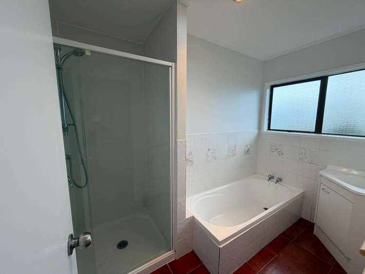1-28 Widmore Drive Royal Heights_5