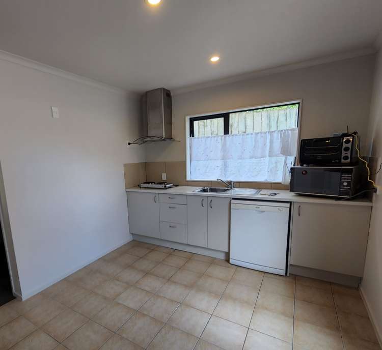 45j Brandon Road Glen Eden_2