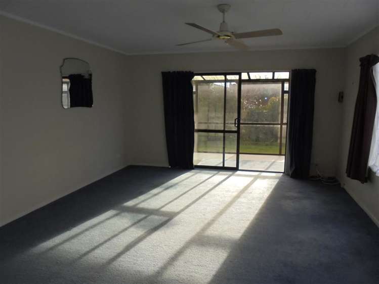 2/48 Songer Street Stoke_3