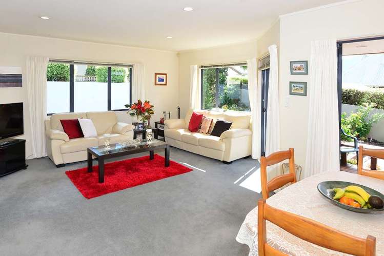 5/848 Whangaparaoa Road Manly_9