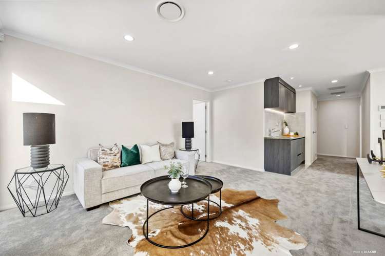 49 Bushfield Drive Flat Bush_12