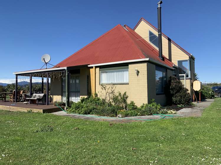 32 Greyhound Road Hokitika_8