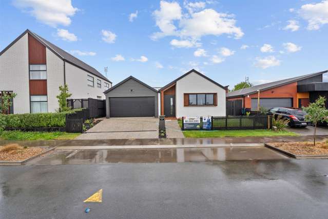 53 Earp Crescent Chartwell_4