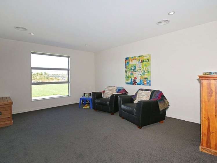 11 Marama Avenue South Otatara_7