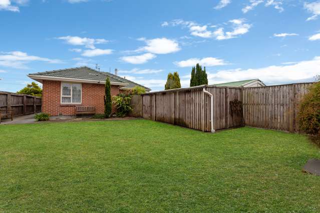 64 Eureka Street Aranui_3