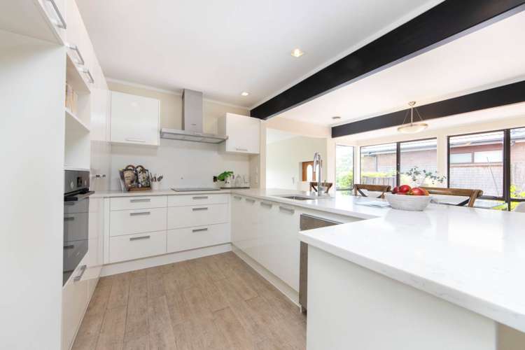 2/2 Basilton Close Bucklands Beach_6