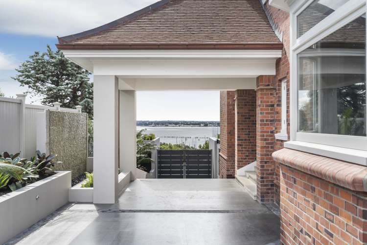 52 Paritai Drive Orakei_1