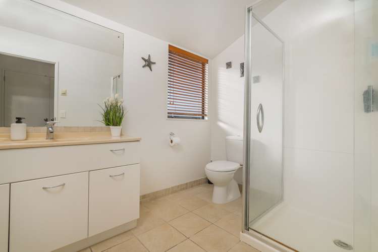 134 Puka Crescent Matarangi_20